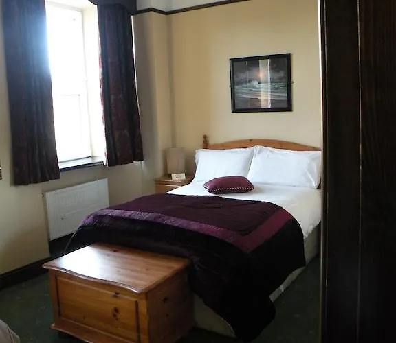 Bed & Breakfast Buggle's Pub And Kilrush