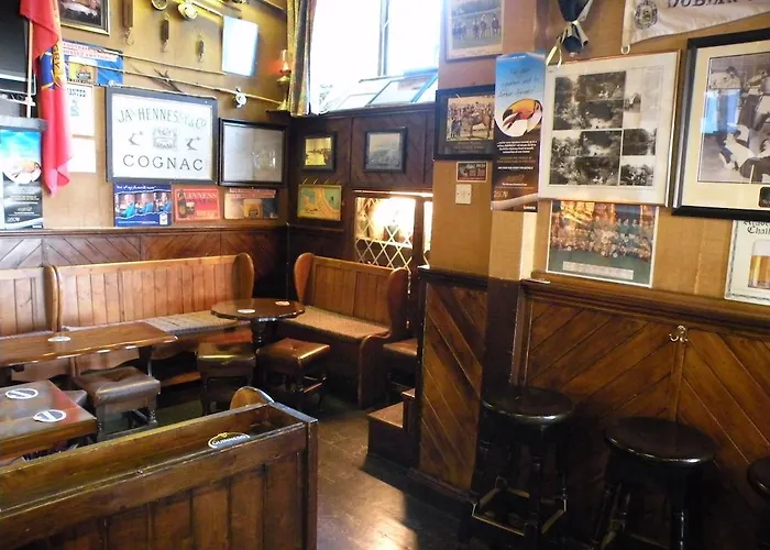 Bed & Breakfast Buggle's Pub And Kilrush